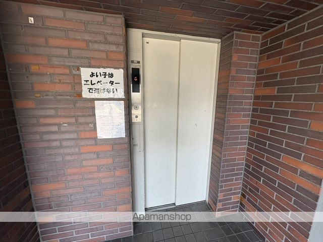 ユーハイムカシワバラの内装写真