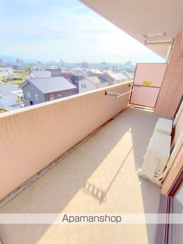 プレッソ城ヶ崎壱番館の内装写真