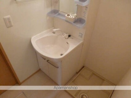 ヴェルドミールＡ　　　[1LDK/33.39m2]の洗面所