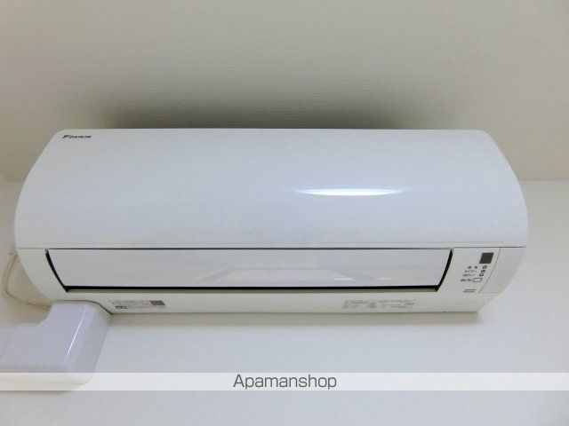 OMNIA FRAME 横濱吉野町の内装写真
