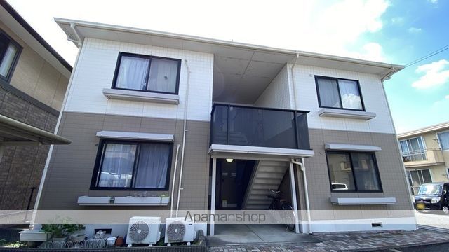 レーベン板野 B棟の外観写真