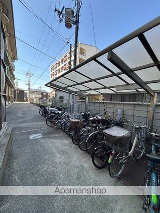 大阪府和泉市府中町６丁目[3LDK/61.28m2]の駐車場