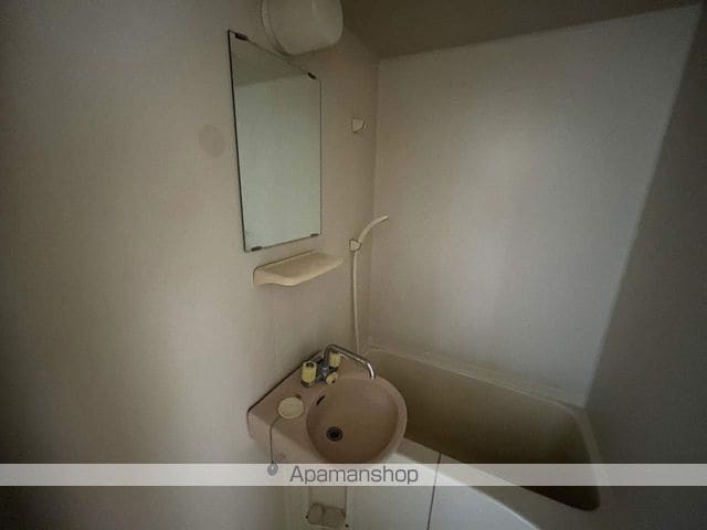 レオパレスシャンテ四之宮の内装写真