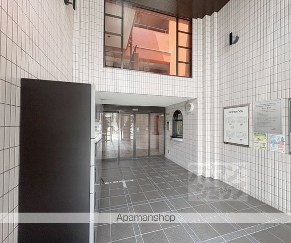 DETOMー1烏丸鞍馬口IIの玄関写真