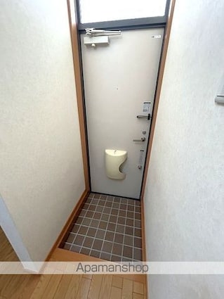 ウエストコート[1K/26.5m2]の玄関