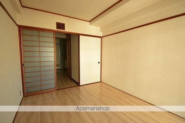 和秀舟入本町ビルの内装写真