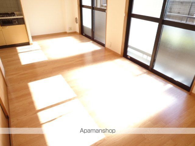 ロイヤルクィーンの内装写真
