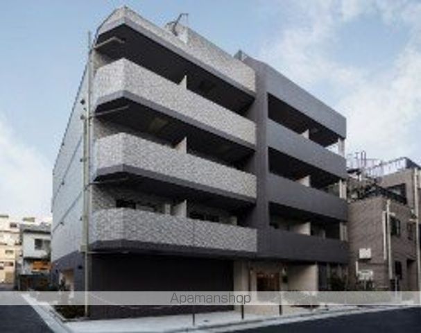 ドゥーエ四谷三丁目の外観写真