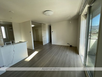 シャーメゾン桃花[2LDK/66.74m2]のリビング・居間