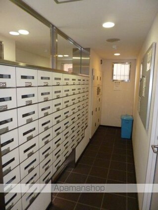 東京都府中市宮町１丁目[3LDK/65.76m2]の共用部1