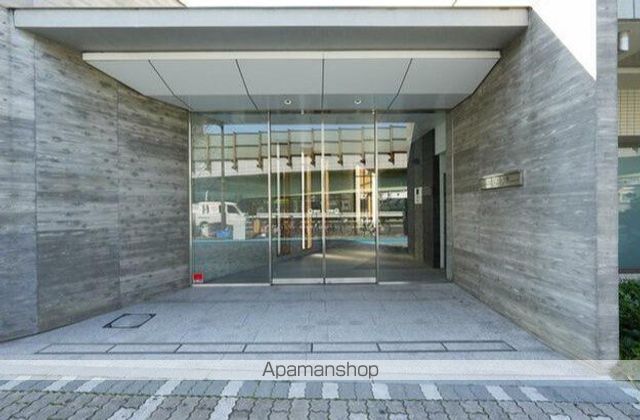 レスピール川崎の玄関写真