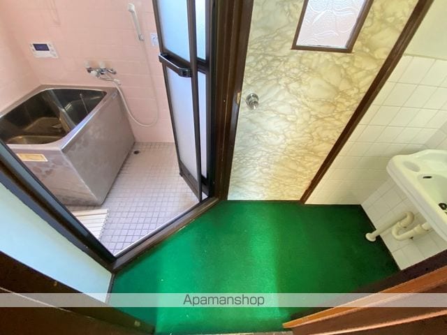 菱屋西ハウスの内装写真