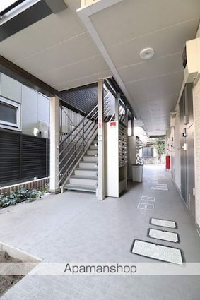 クレイノＬ　ＥＳＴＡＴＥ[1K/25.11m2]のエントランス
