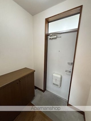 城ヶ丘ハイツ[2K/48.6m2]の玄関