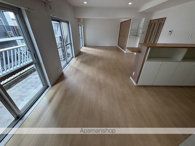 マンションサルナートの内装写真