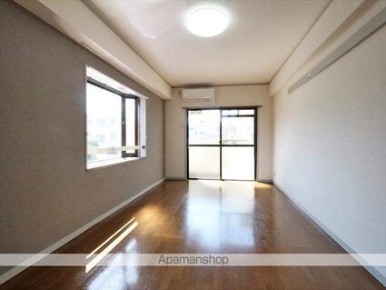 サニーコート本町[1K/27.1m2]のリビング・居間