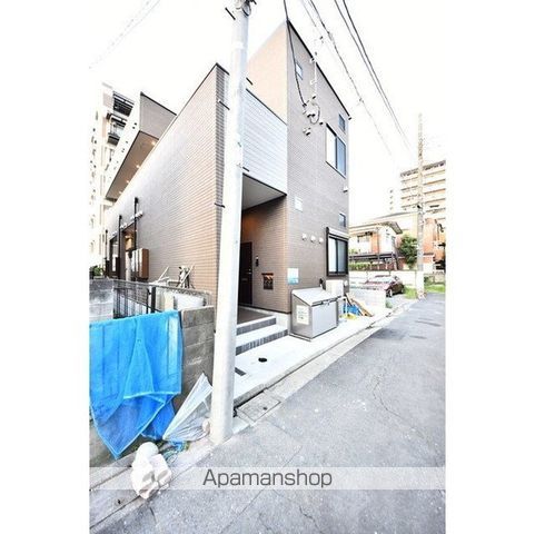 ハーモニーテラス西小岩Vの玄関写真
