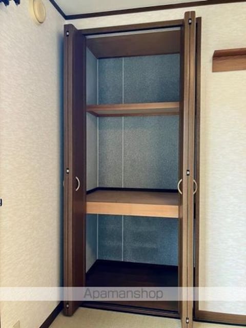 南町戸建[4LDK/99.48m2]の収納
