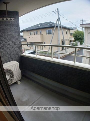 ストーリアIIの内装写真