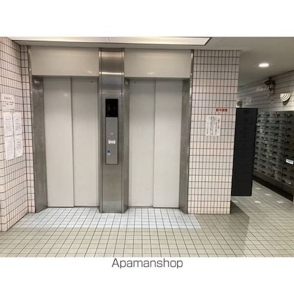 東京都杉並区下高井戸１丁目[1K/16.2m2]のエントランス2