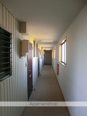 磐田市 2階建 築19年の玄関写真