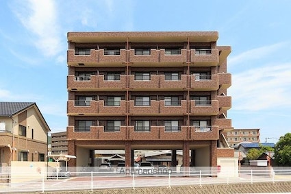 香川県高松市紙町[1K/35m2]の外観2