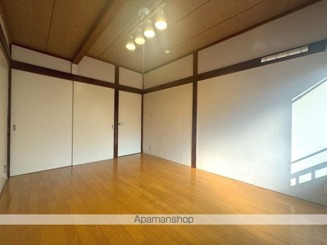 コンモート上原の内装写真