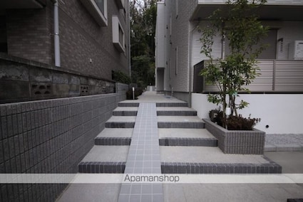 東京都八王子市大和田町６丁目[1LDK/40m2]の共用部1