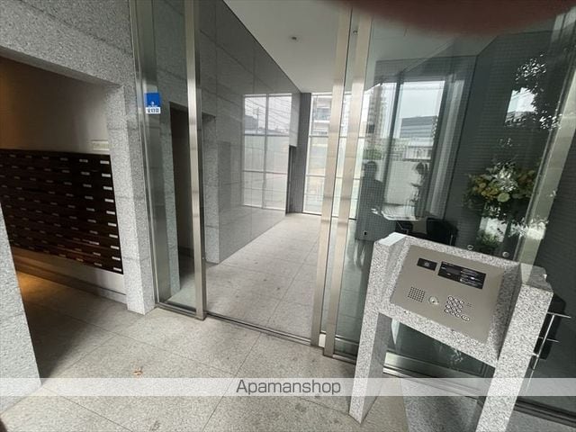 ヴァリエ原町田の玄関写真