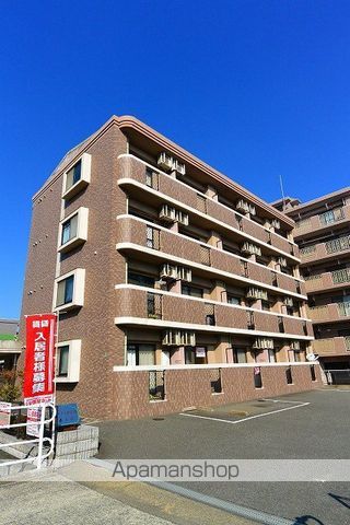 リーブラ都府楼壱番館の玄関写真
