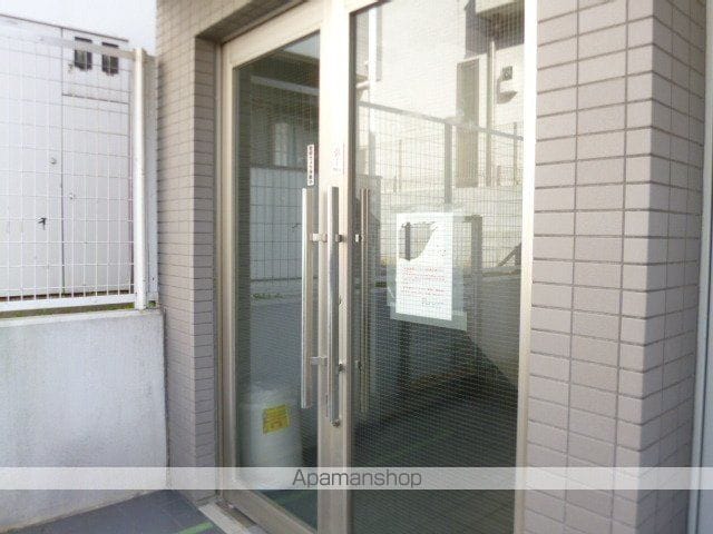 エクセレント中井の玄関写真