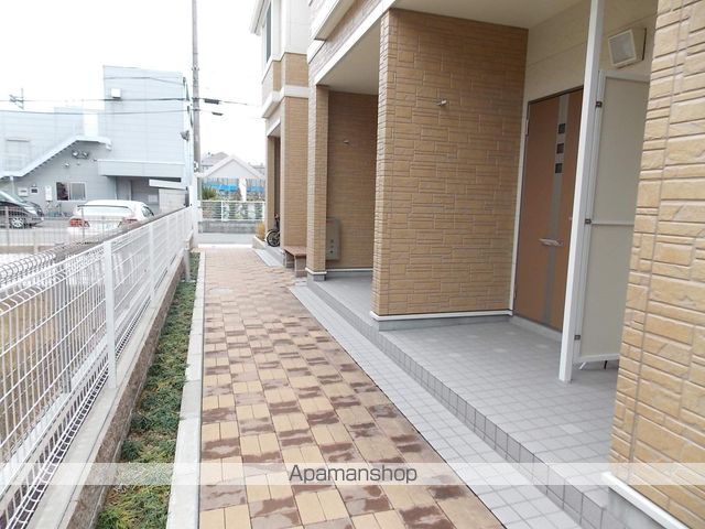 グレイシス堀越の玄関写真