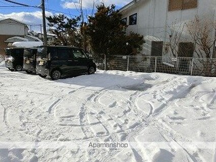 フレグランス・ドミール[2K/35m2]の駐車場4