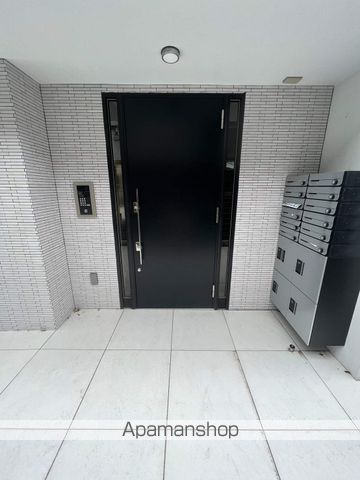 プラクティカル中野坂上の内装写真