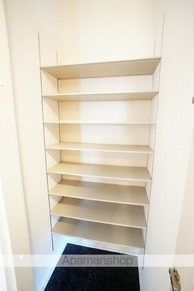 ドリーム　Ｂ棟[2LDK/65.19m2]の玄関