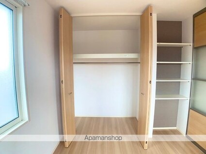 Ｅｓｐｏｉｒ[2LDK/58.37m2]の収納
