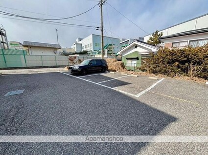 レオパレスオーセブン[1K/23.18m2]の駐車場1