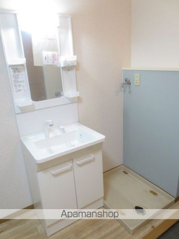 ダンディライオン西市の内装写真