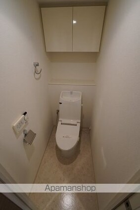 コスモリード新宿余丁町[2LDK/62.24m2]のトイレ