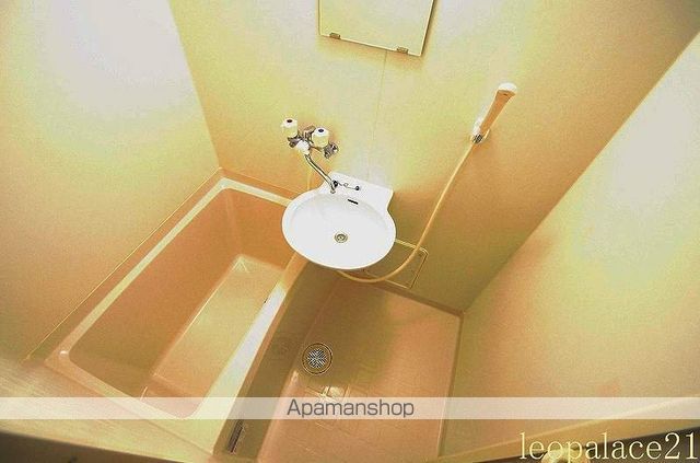 レオパレスリバティ菰田の内装写真