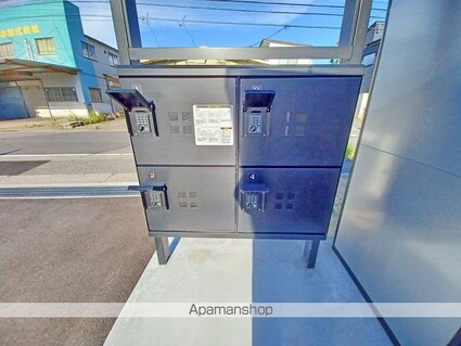 ベルデ・Ｓ[2LDK/56.69m2]の共用部2