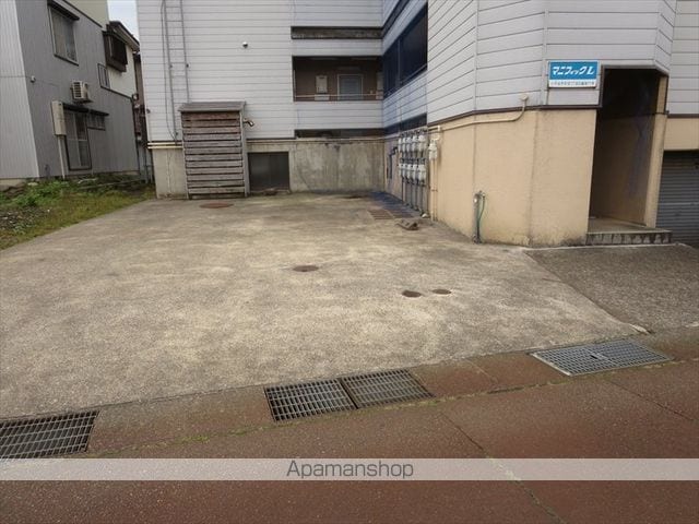 マニフィックLのその他写真