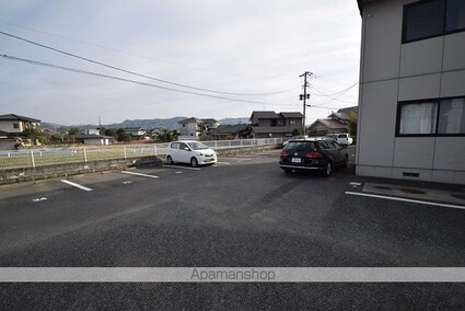 プリムヴェール　Ａ棟[3K/50.78m2]の駐車場