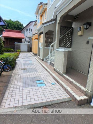 エレガントヴィラ1号館の玄関写真