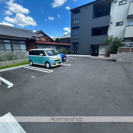 Ｌａ・Ｆｅｌｉｃｅ（ラ・フェリーチェ）[1LDK/43.62m2]の駐車場