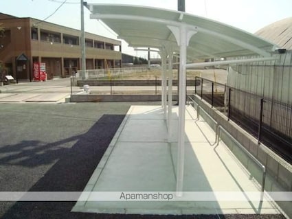 ディアステージシャロン[2LDK/51.3m2]の駐車場1