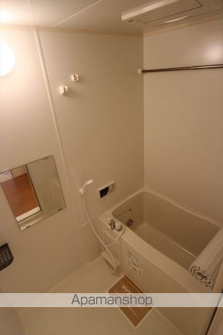 楽園 Bの内装写真