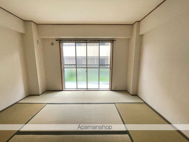柴本マンションの内装写真