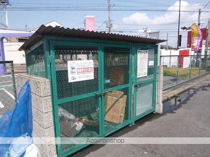 旭ハイツ[3DK/66.8m2]の共用部1