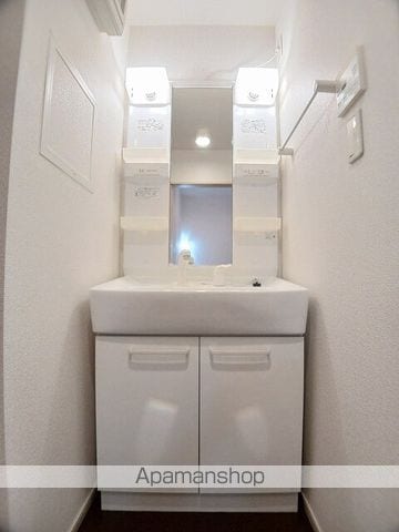 モダン Mの内装写真